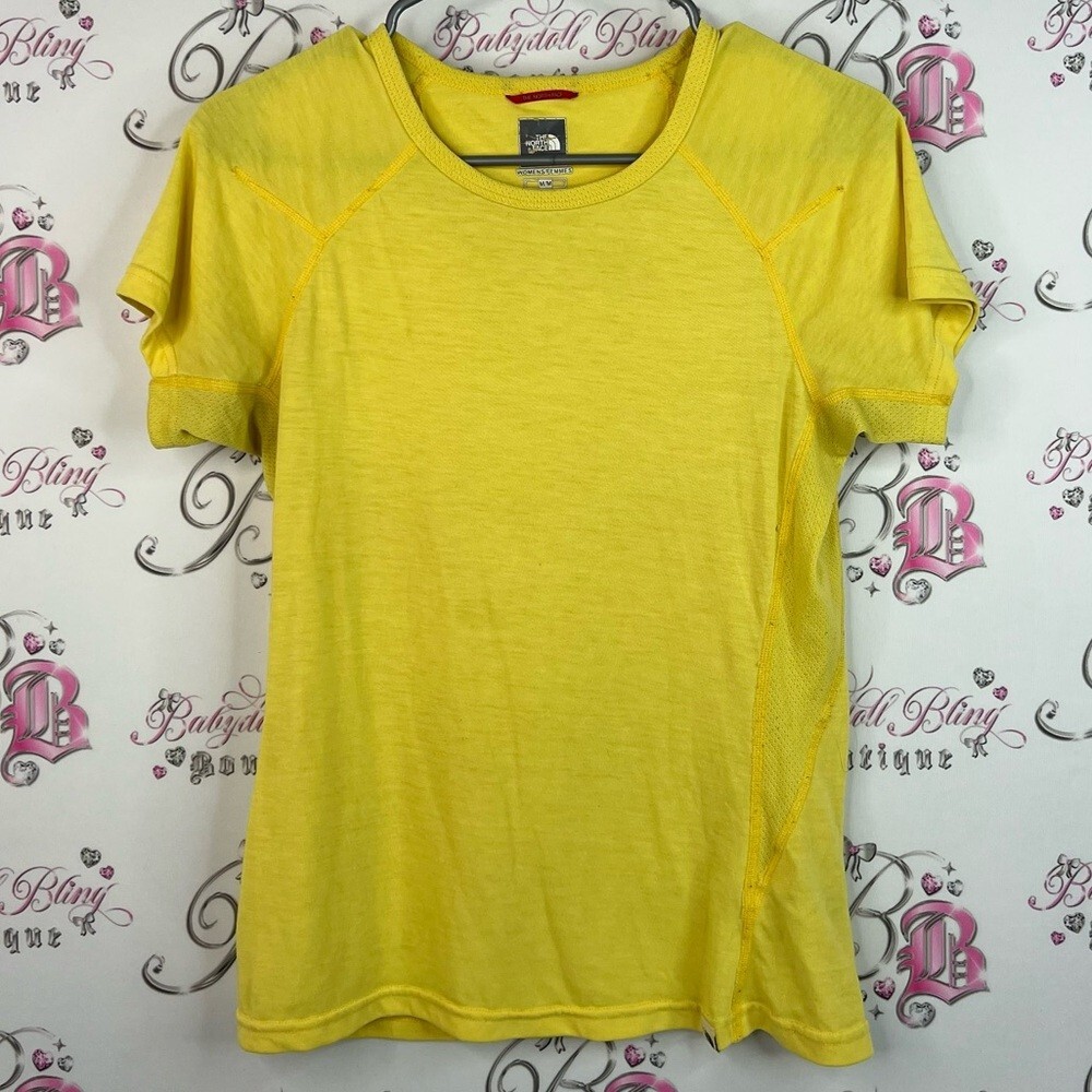 The North Face tshirt tee Vapor wick shirt top Yellow Short Sleeve Tee